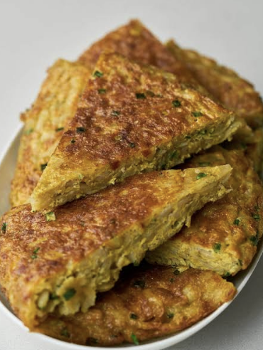 Kuku Sibzamini (Persian Potato Patties)